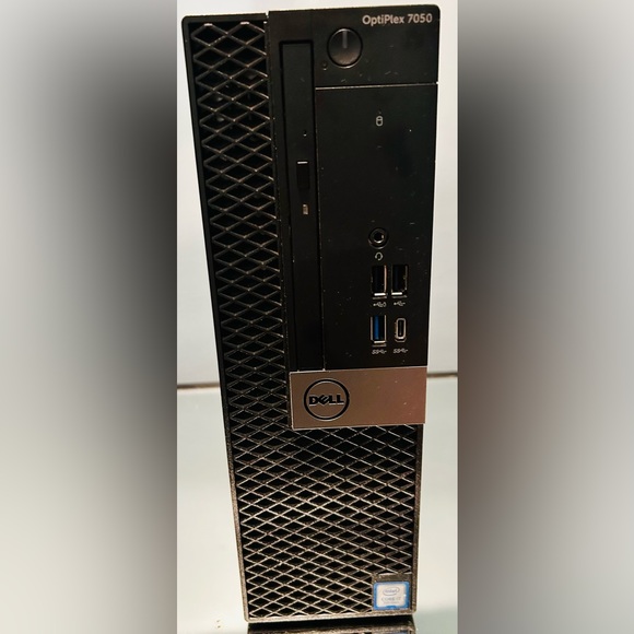 Meet your Posher, TaylorTrade! - Picture 5 of 16